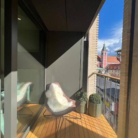 Castle View Luxury Suite ลูบลิยานา ภายนอก รูปภาพ